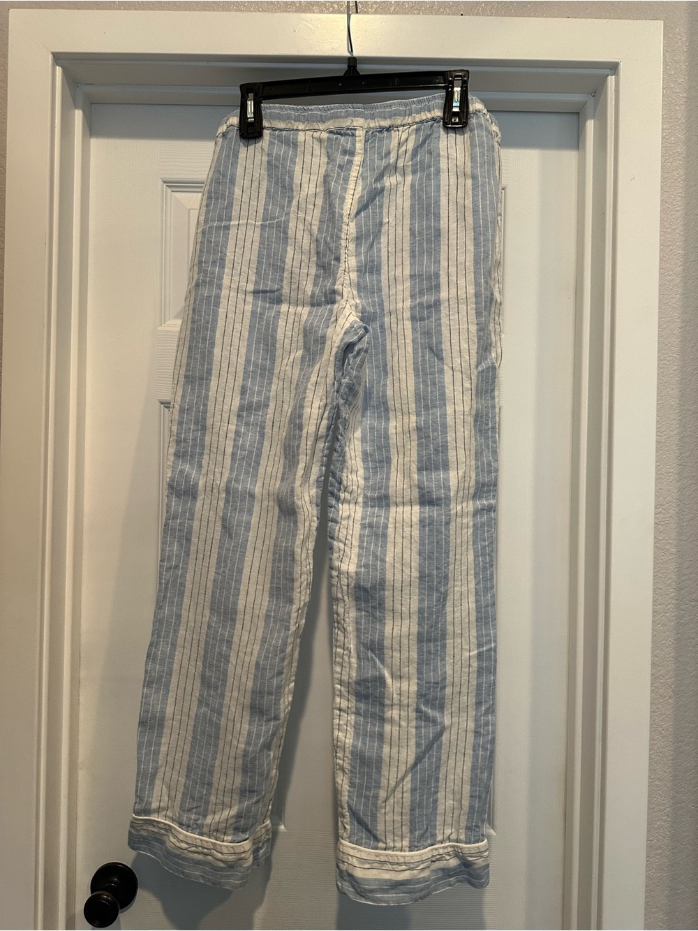 Serena & Lily Porto Linen Pajamas Medium - Picture 9 of 12